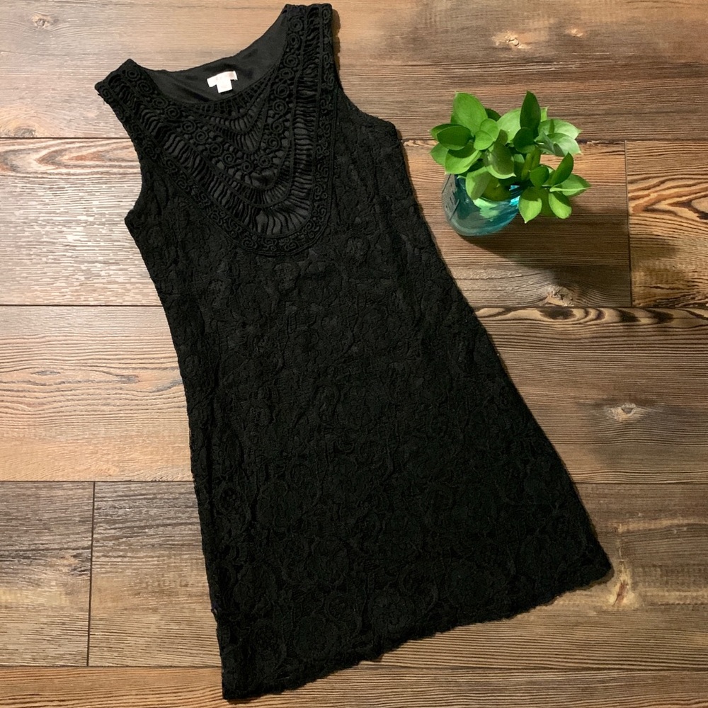 Black Sleeveless Lace Dress - Small